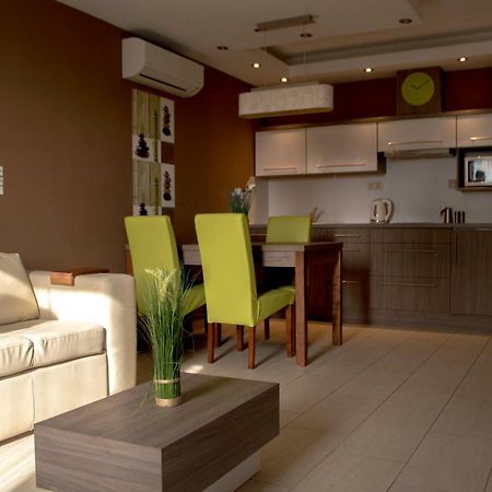 Platina Apartman Appartement Sárvár Buitenkant foto