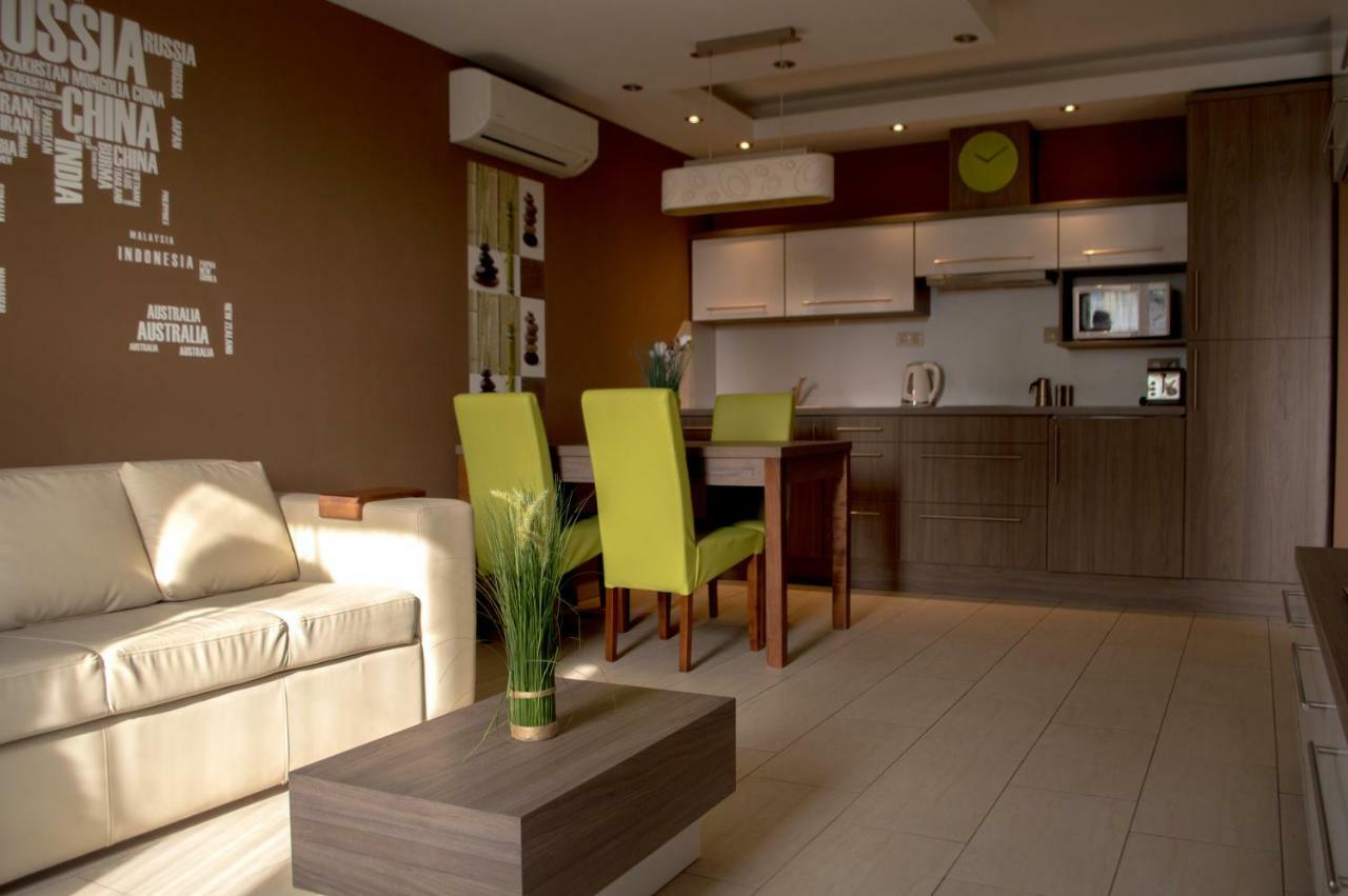 Platina Apartman Appartement Sárvár Buitenkant foto